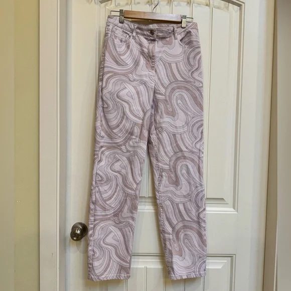 Aritzia Wilfred High Waisted Vera Twill Pant in Pink Soft Swirls. Size 6 - Picture 2 of 7